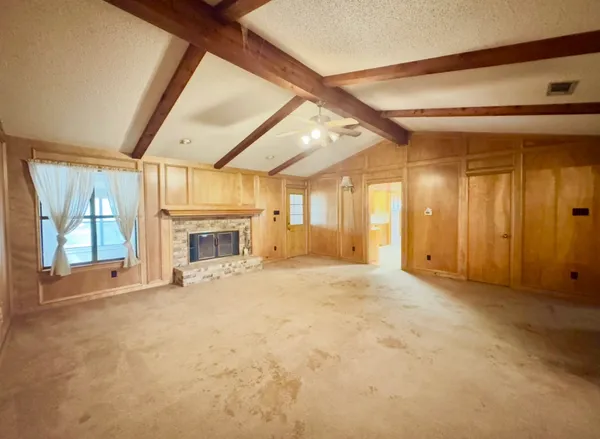 $549,000 | 2410 State Highway 95, Elgin, TX 78621