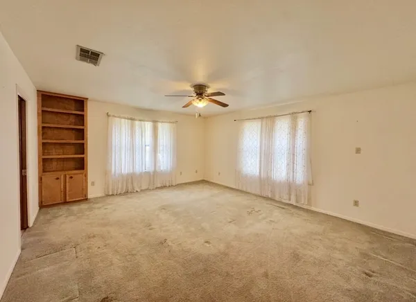 $549,000 | 2410 State Highway 95, Elgin, TX 78621