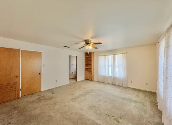 $549,000 | 2410 State Highway 95, Elgin, TX 78621