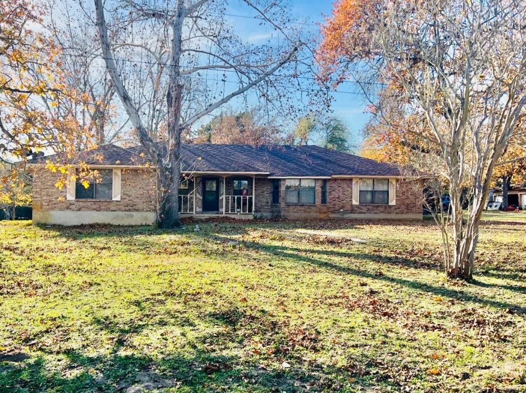 2410 State Highway 95 Elgin, TX 78621 - Photo 3 of 19