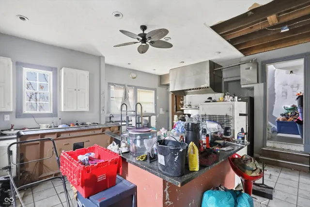 $179,900 | 831 South Center Street, Terre Haute, IN 47807