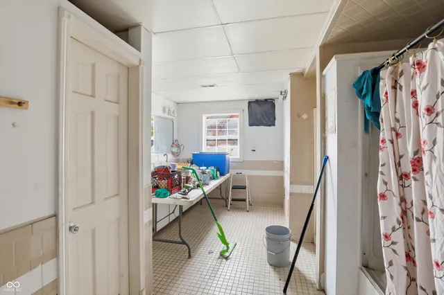 $179,900 | 831 South Center Street, Terre Haute, IN 47807