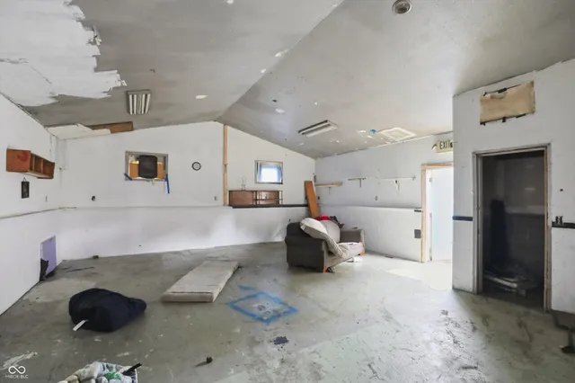 $179,900 | 831 South Center Street, Terre Haute, IN 47807