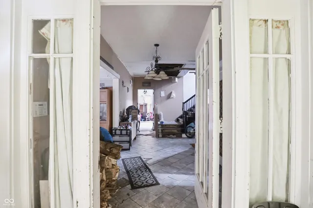 $179,900 | 831 South Center Street, Terre Haute, IN 47807