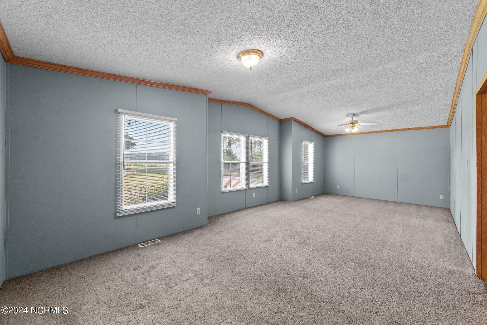 4610 Research Farm Road Hookerton, NC 28538 - Photo 26 of 59 Great Room