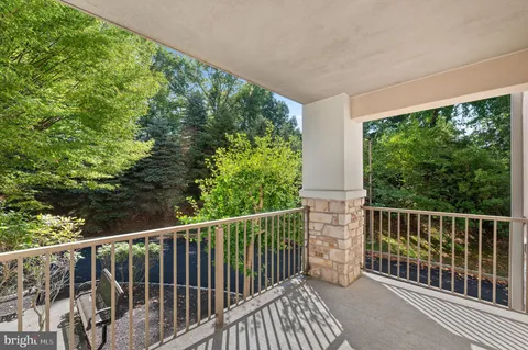 $415,000 | 244 Baltimore Pike, Unit 101B, Glen Mills, PA 19342