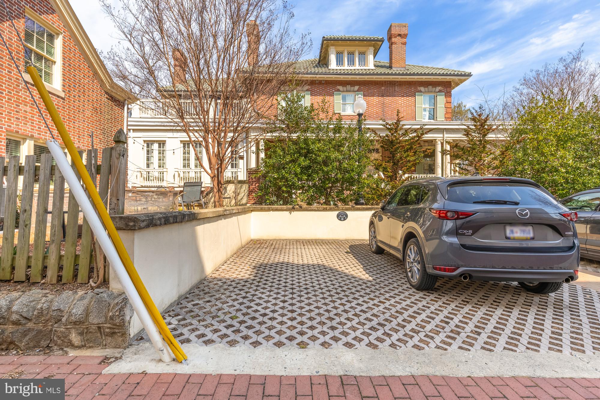 3324 18th Street Northwest, Unit 6 Washington, DC 20010 - Photo 21 of 24 a view of a roof deck