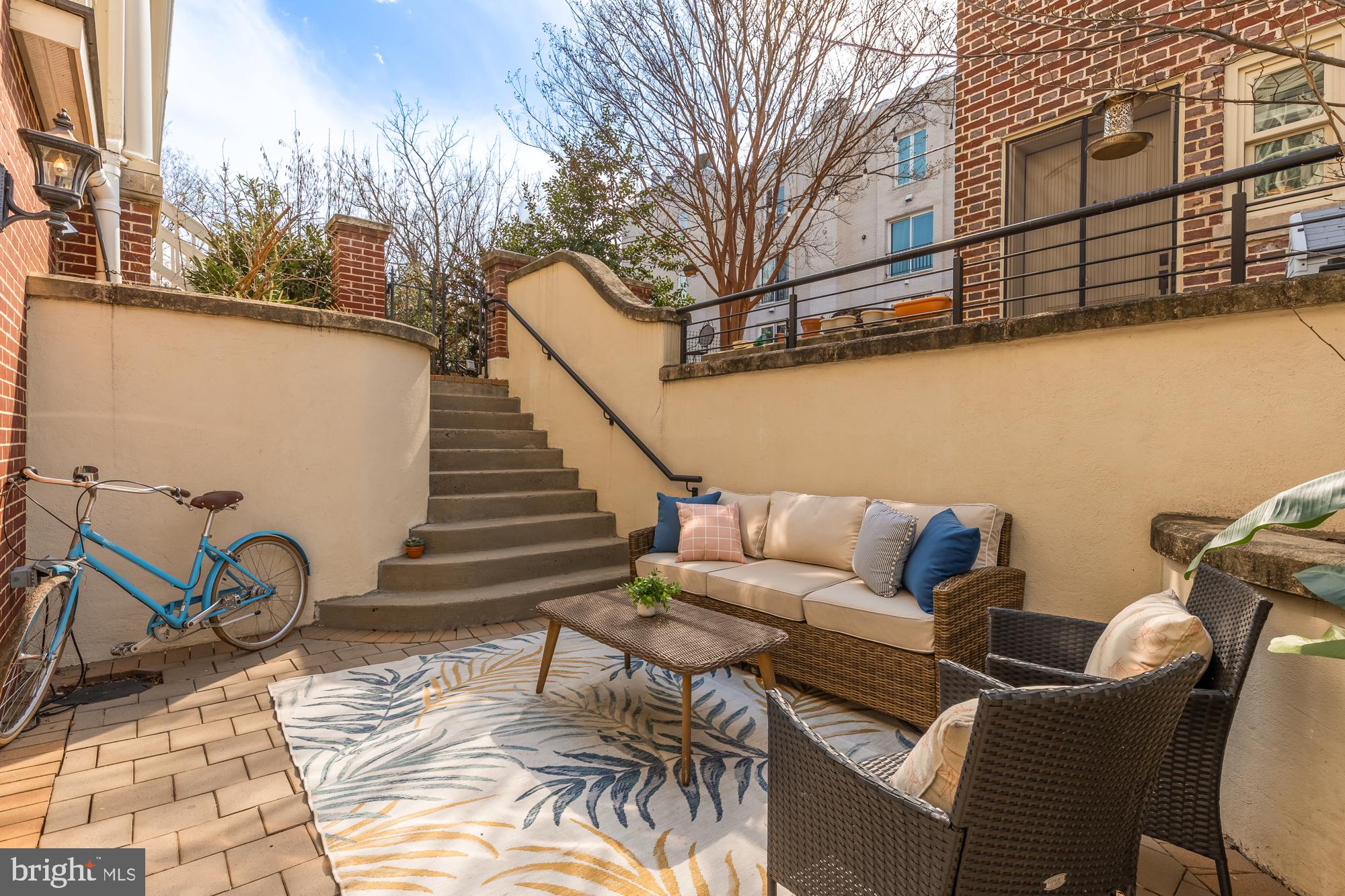 3324 18th Street Northwest, Unit 6 Washington, DC 20010 - Photo 22 of 24 a view of a chairs and table in the balcony