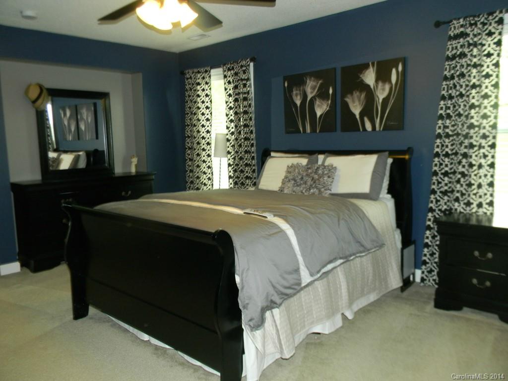 4414 Hubbard Road, Unit 76 Charlotte, NC 28269 - Photo 14 of 22 Gallery Image 14