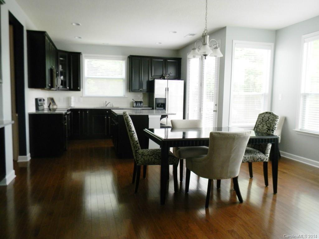 4414 Hubbard Road, Unit 76 Charlotte, NC 28269 - Photo 10 of 22 Gallery Image 10
