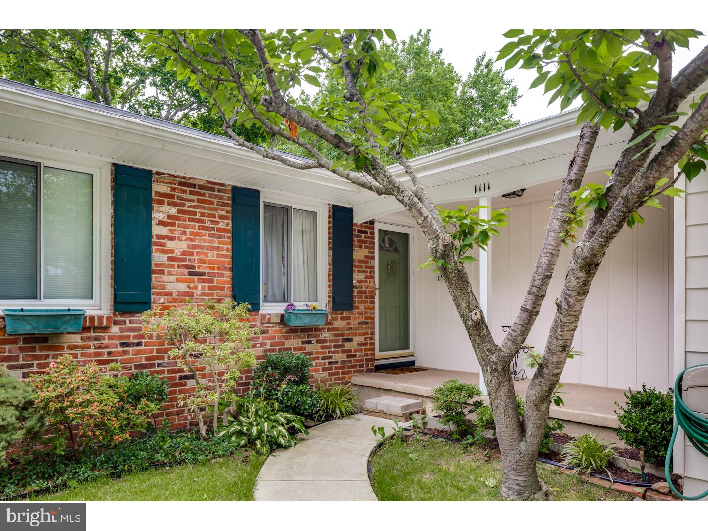 1111 Greenbriar Road Cherry Hill, NJ 08034 - Photo 2 of 25 Gallery Image 2