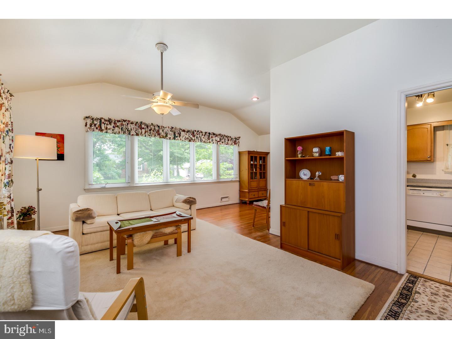1111 Greenbriar Road Cherry Hill, NJ 08034 - Photo 3 of 25 Gallery Image 3