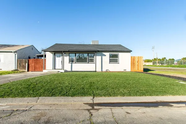 $413,000 | 1665 Lois Way, Ceres, CA 95307