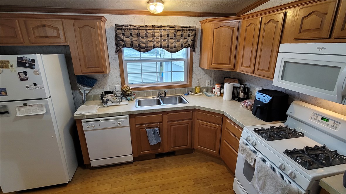 6301 Lambert Street Victor, NY 14564 - Photo 14 of 31