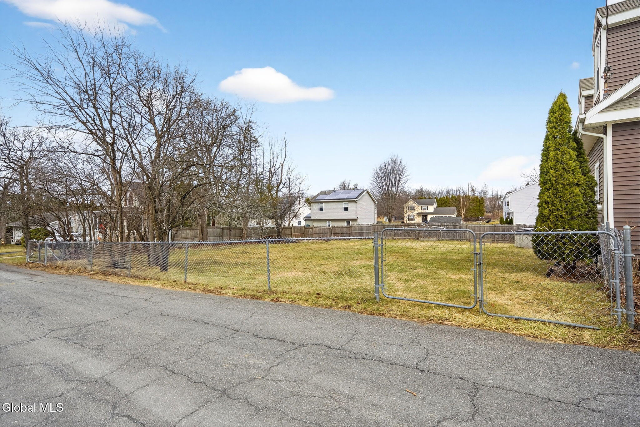 3 Newbury Street Rensselaer, NY 12144 - Photo 35 of 35 yard view with fence