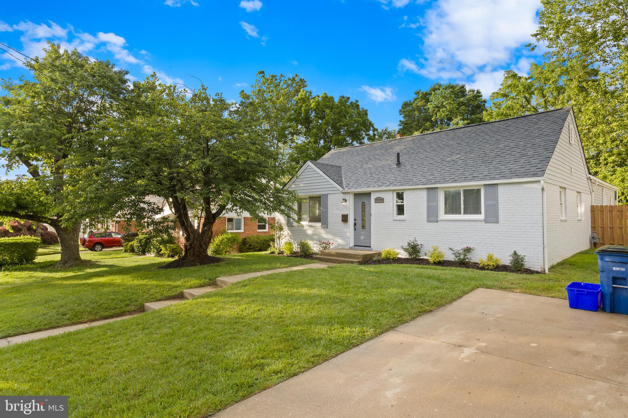 12717 Holdridge Road Silver Spring, MD 20906 - Photo 4 of 51
