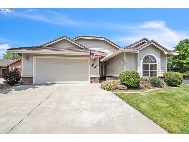 $540,000 | 1959 Northwest 18th Street, Redmond, OR 97756