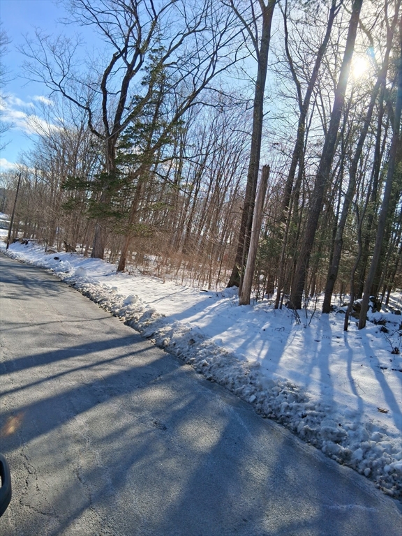 17 Maple Street Southampton, MA 01073 - Photo 3 of 14