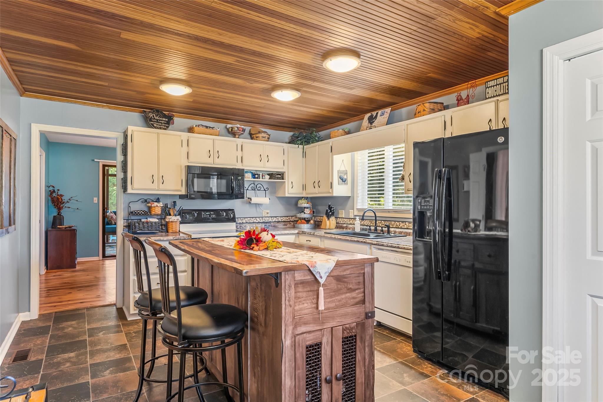 420 Bost Road Morganton, NC 28655 - Photo 7 of 41 Gallery Image 7