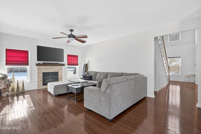 $3,500 | 8 Coronado Way, Malta, NY 12020