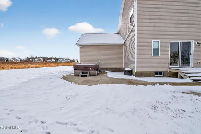 $3,500 | 8 Coronado Way, Malta, NY 12020