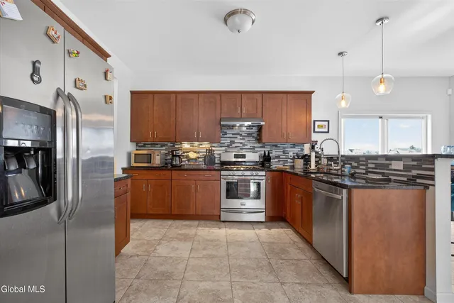 $3,500 | 8 Coronado Way, Malta, NY 12020