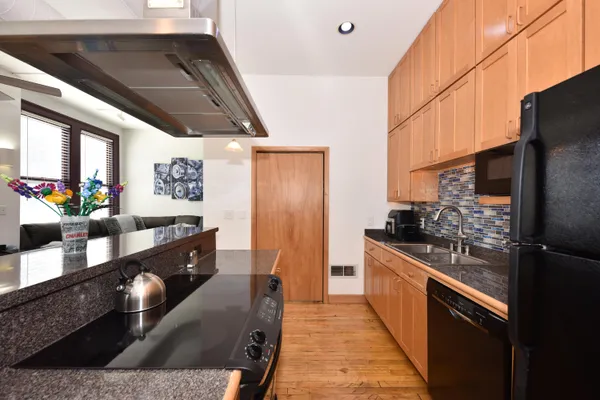 $200,000 | 108 West Wells Street, Unit 4C, Milwaukee, WI 53203
