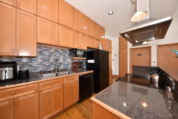 $200,000 | 108 West Wells Street, Unit 4C, Milwaukee, WI 53203