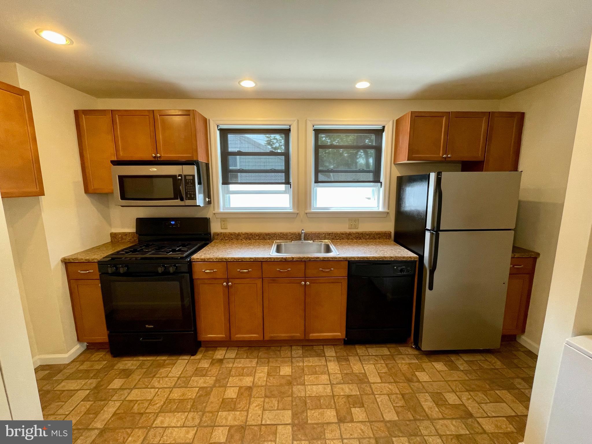 122 West Lancaster Avenue Wayne, PA 19087 - Photo 4 of 9