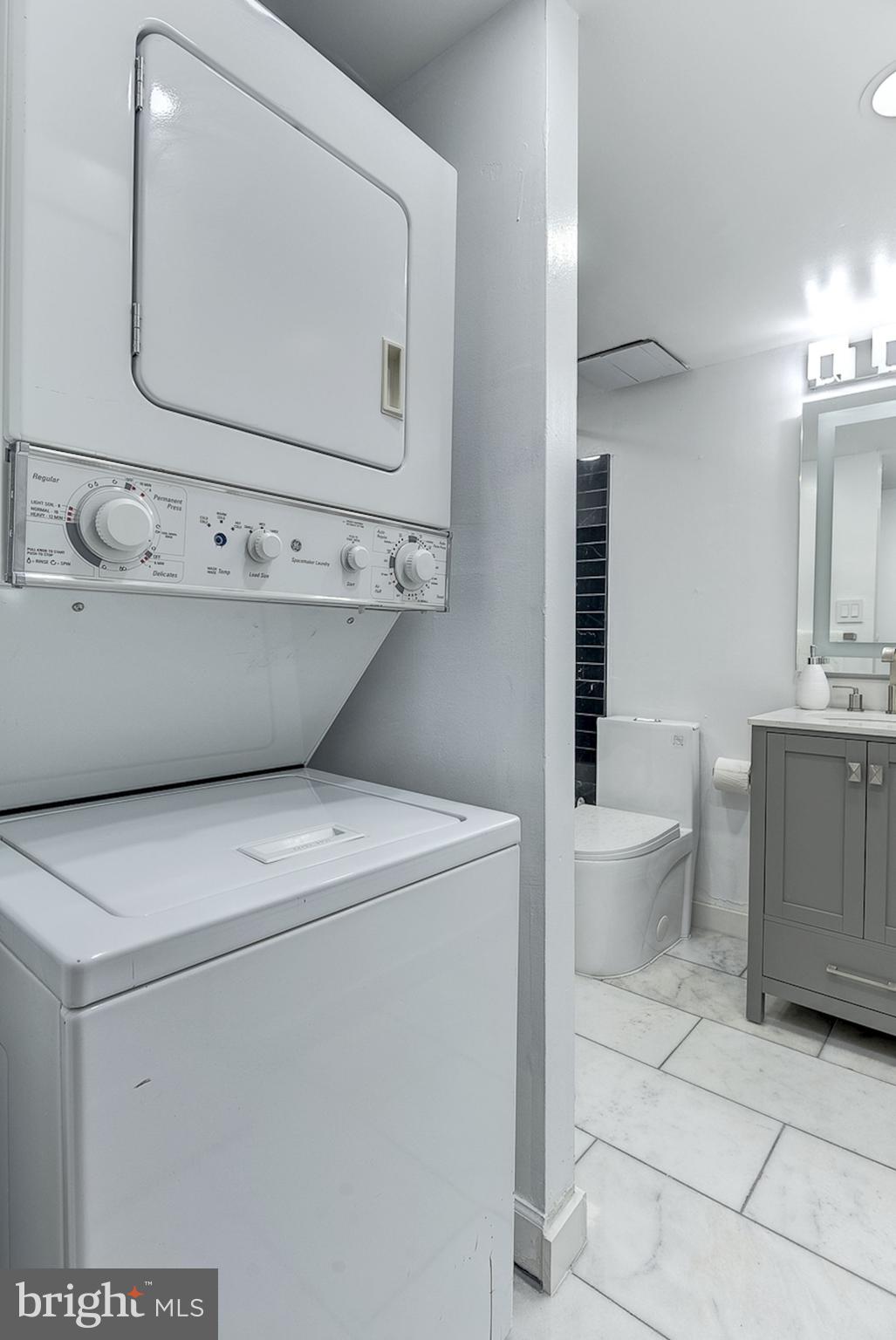 3200 Spartan Road, Unit 2E4 Olney, MD 20832 - Photo 23 of 26 Laundry