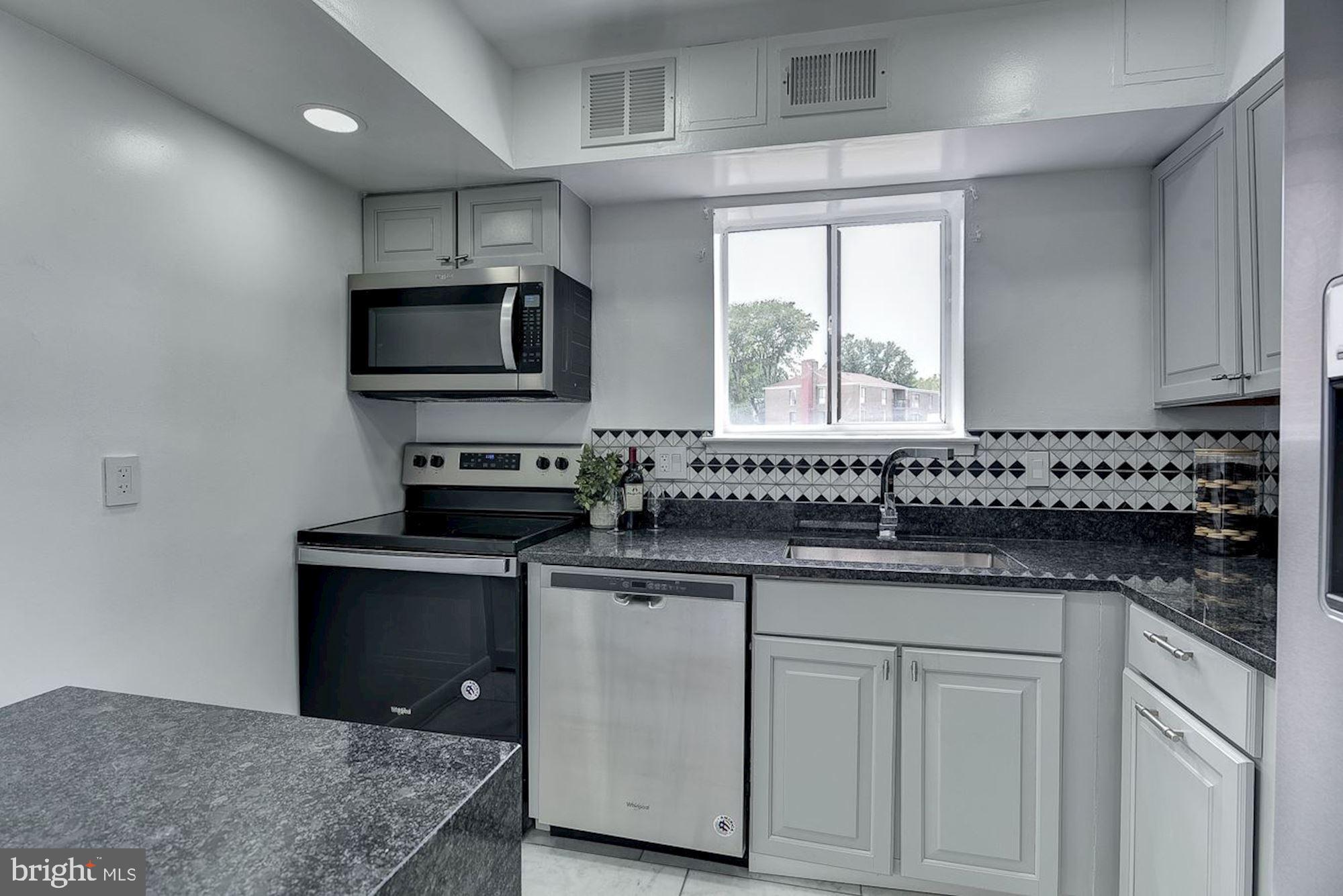 3200 Spartan Road, Unit 2E4 Olney, MD 20832 - Photo 6 of 26 Kitchen