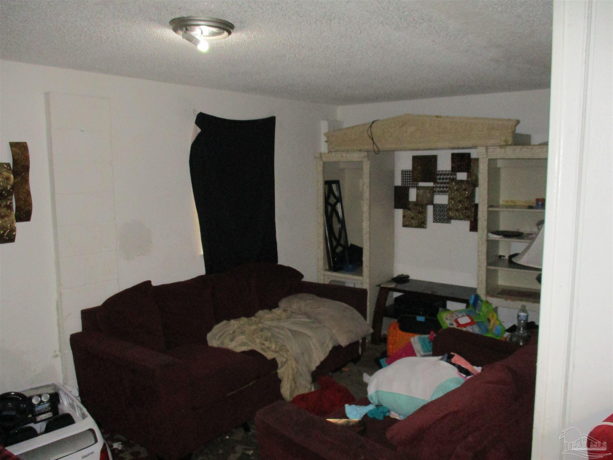 944 East Montclair Road Pensacola, FL 32505 - Photo 10 of 16 Gallery Image 10