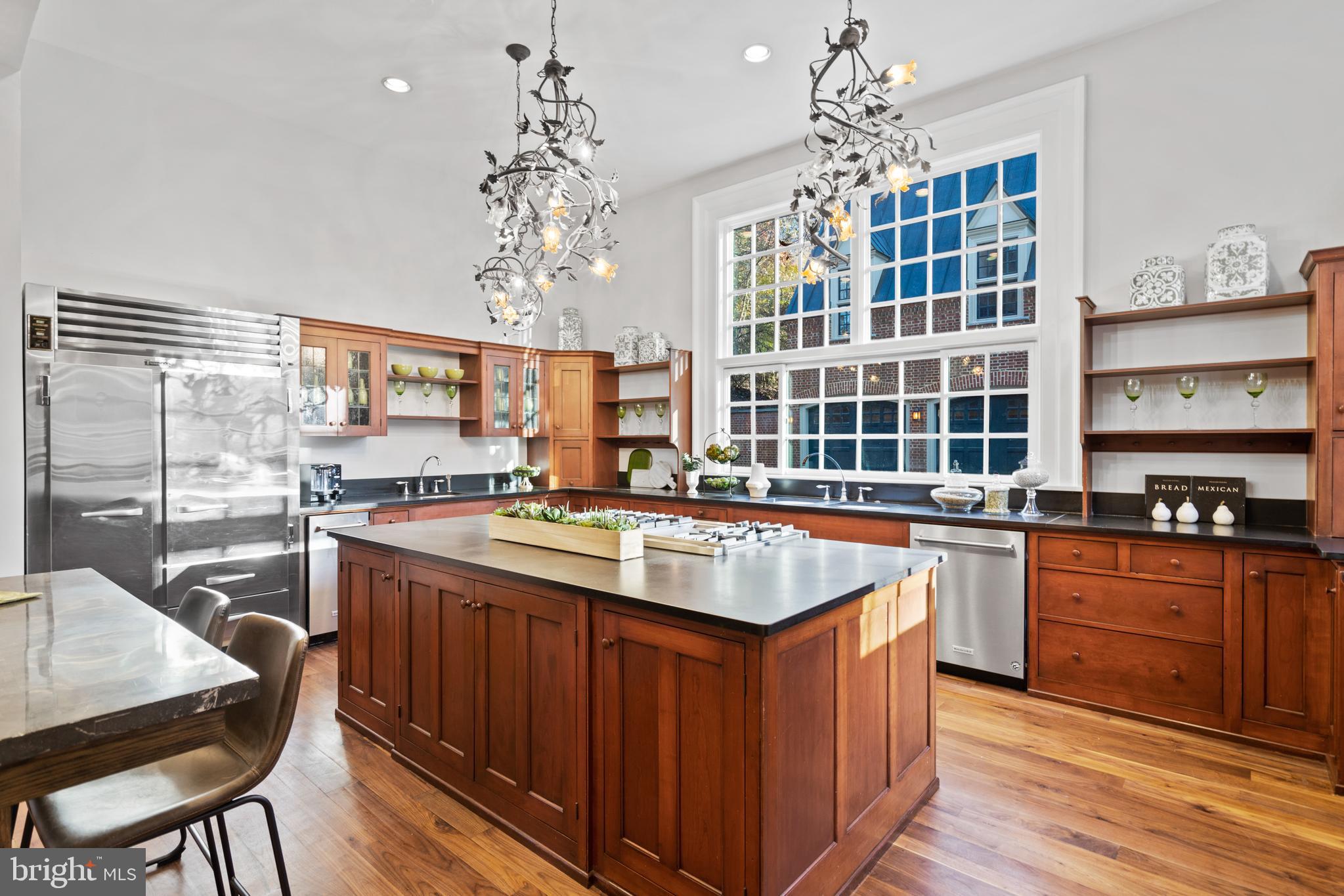 1022 Towlston Road McLean, VA 22102 - Photo 30 of 102 Gallery Image 30