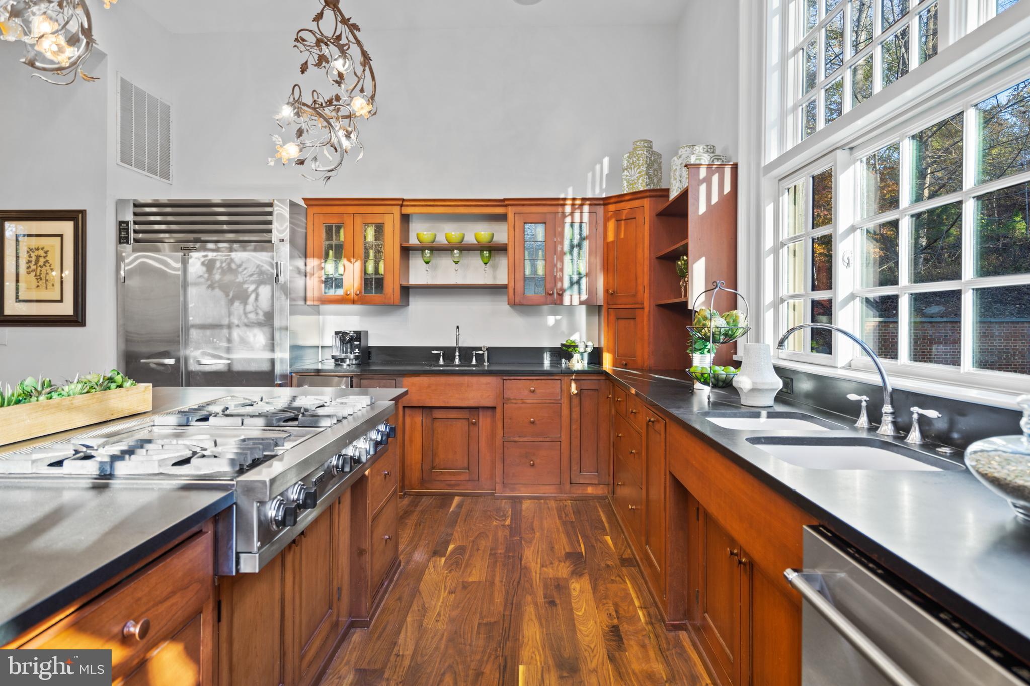 1022 Towlston Road McLean, VA 22102 - Photo 31 of 102 Gallery Image 31