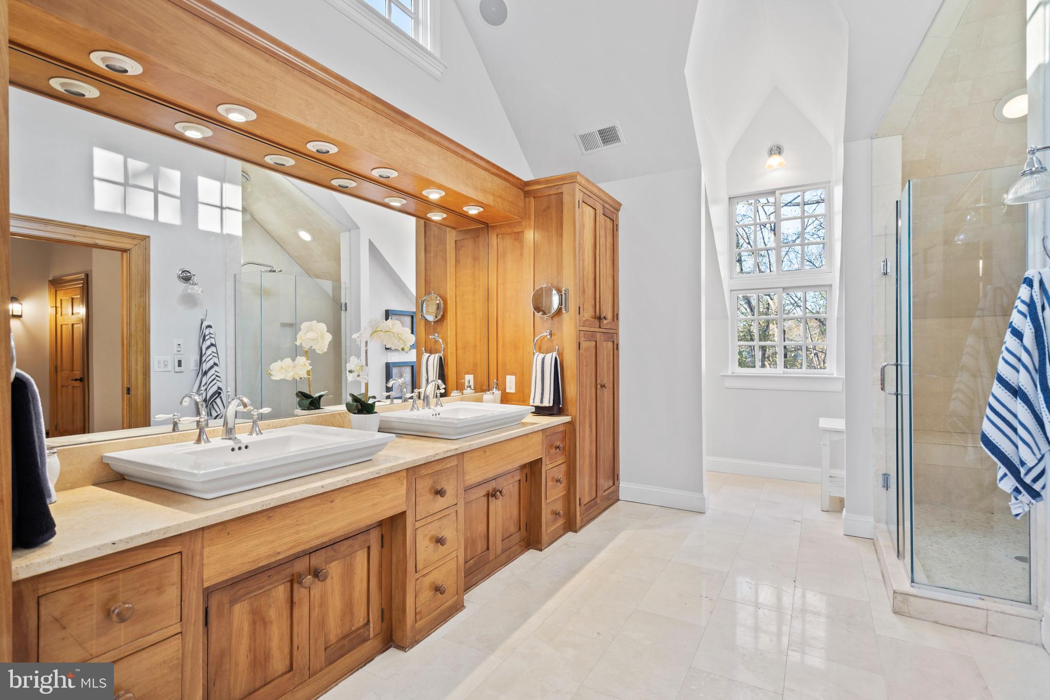 1022 Towlston Road McLean, VA 22102 - Photo 38 of 102 Gallery Image 38