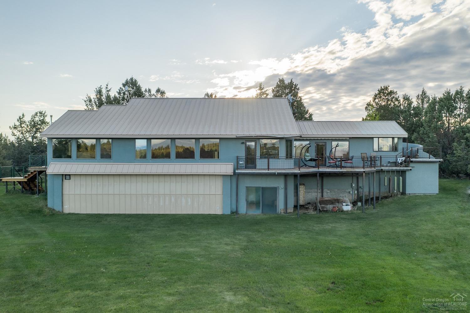 69695 Holmes Road Sisters, OR 97759 - Photo 20 of 25 Hangar is part of home! Will fit smaller