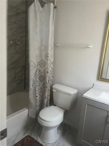 $2,640 | 1205 Madison Street, Unit 1, Syracuse, NY 13210