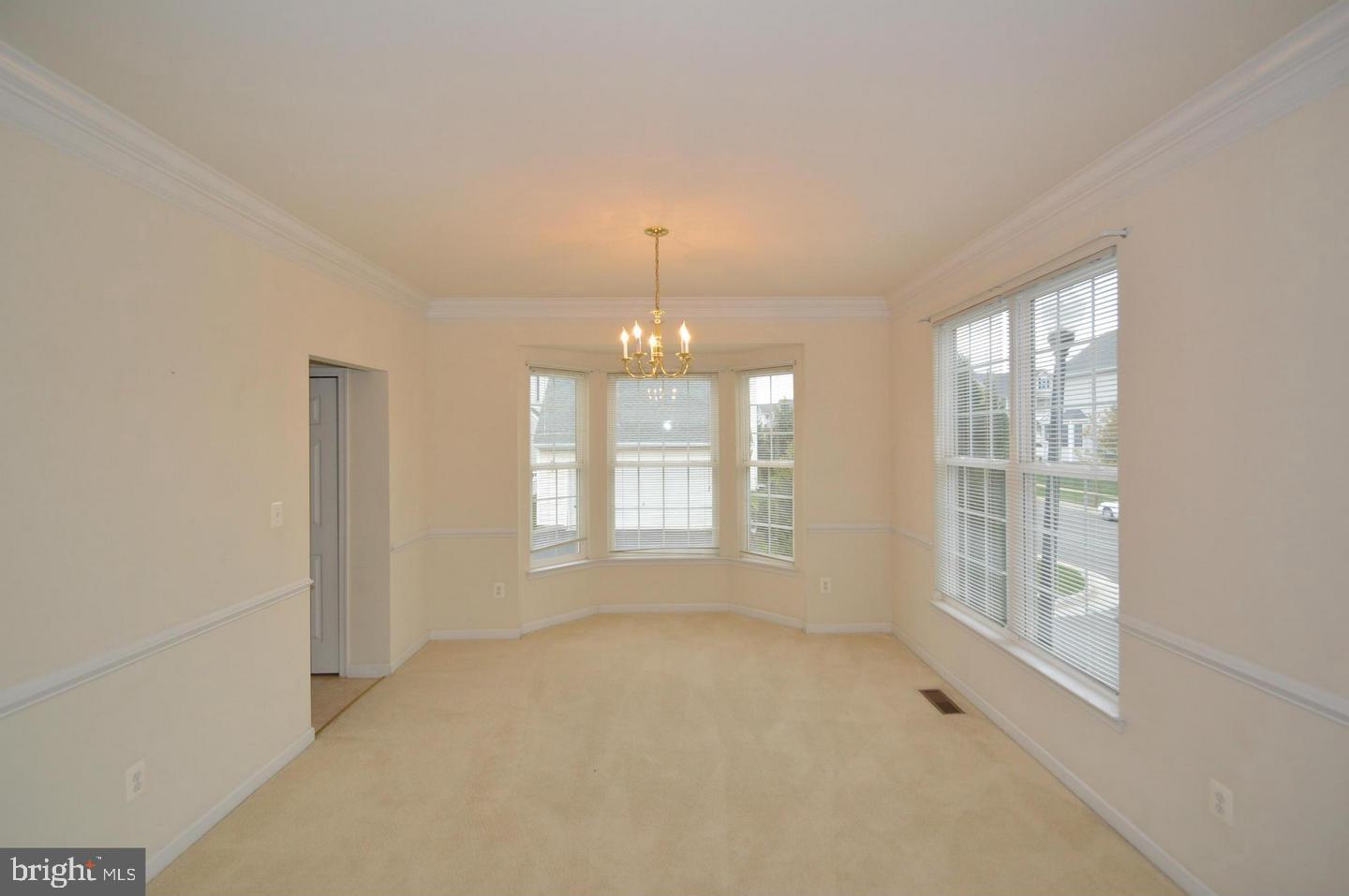 42555 Pelican Drive South Riding, VA 20152 - Photo 4 of 22