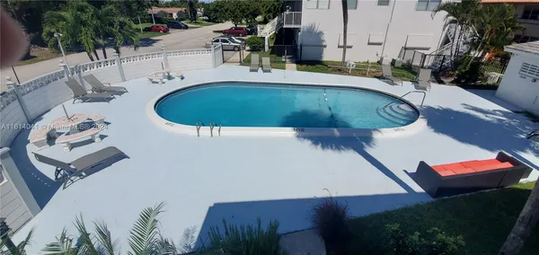 $160,000 | 2000 Northeast 51st Court, Unit 107, Fort Lauderdale, FL 33308