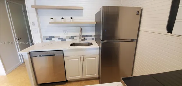 $160,000 | 2000 Northeast 51st Court, Unit 107, Fort Lauderdale, FL 33308