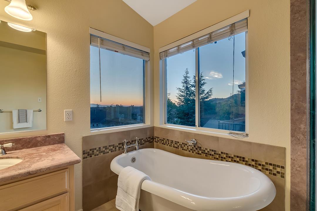 906 Schoolhouse Road San Jose, CA 95138 - Photo 35 of 57