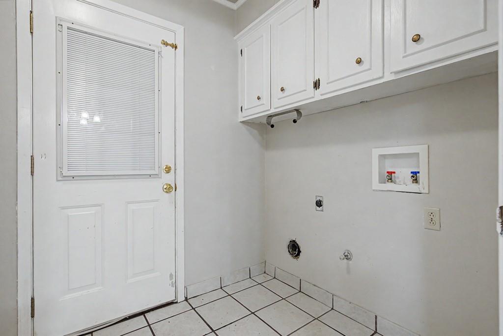 2104 Wainwright Court Longview, TX 75605 - Photo 21 of 31 a view of an empty room