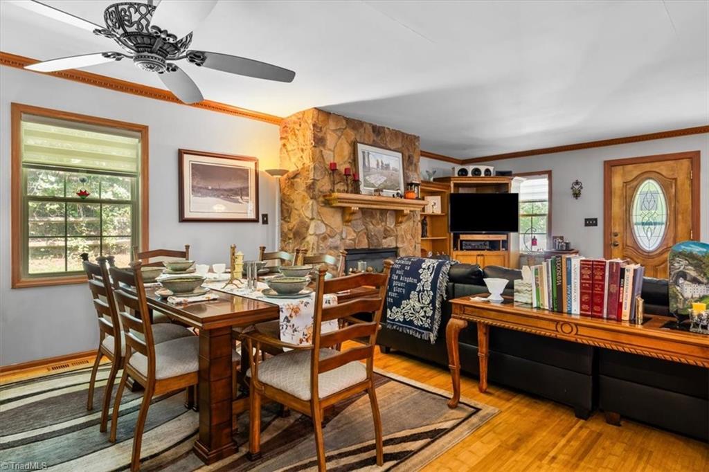 1973 Old Mountain Road Thomasville, NC 27360 - Photo 11 of 46