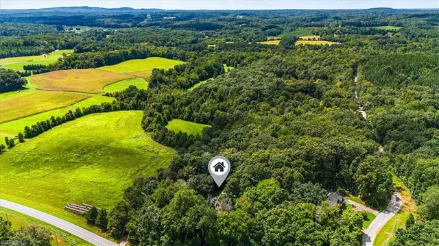 $384,500 | 1973 Old Mountain Road, Thomasville, NC 27360