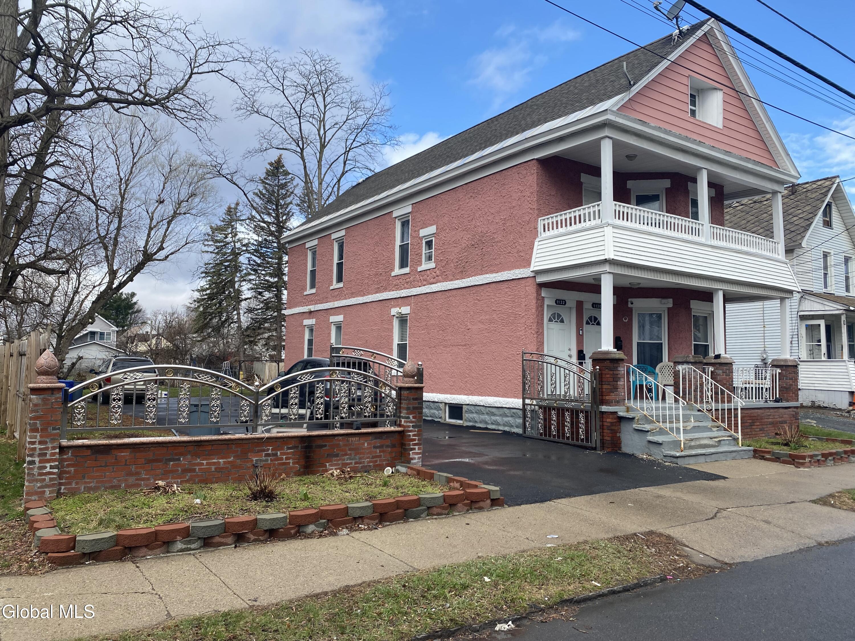 1130 Pleasant Street Schenectady, NY 12303 - Photo 2 of 12 IMG_2598