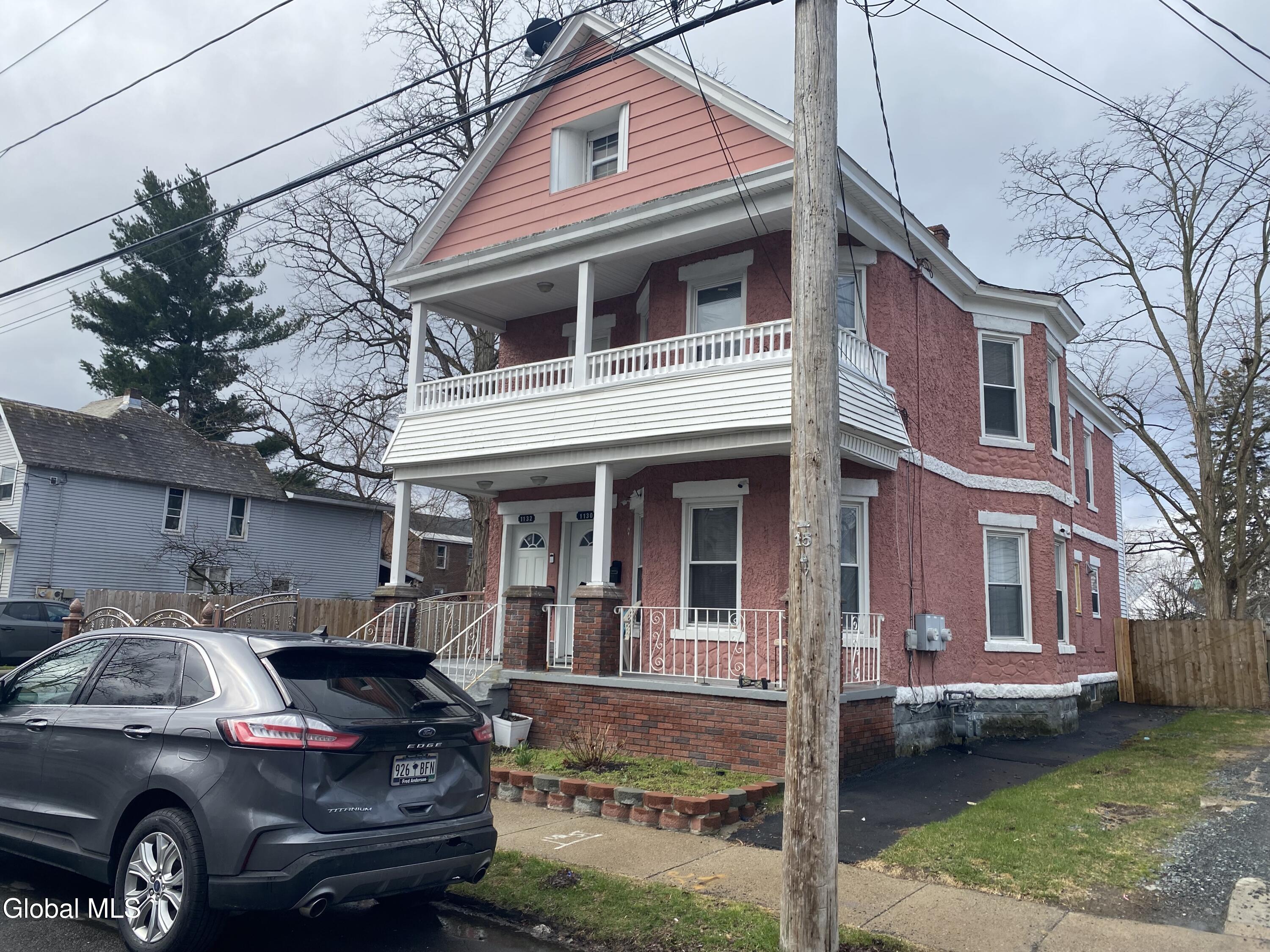 1130 Pleasant Street Schenectady, NY 12303 - Photo 3 of 12 IMG_2600