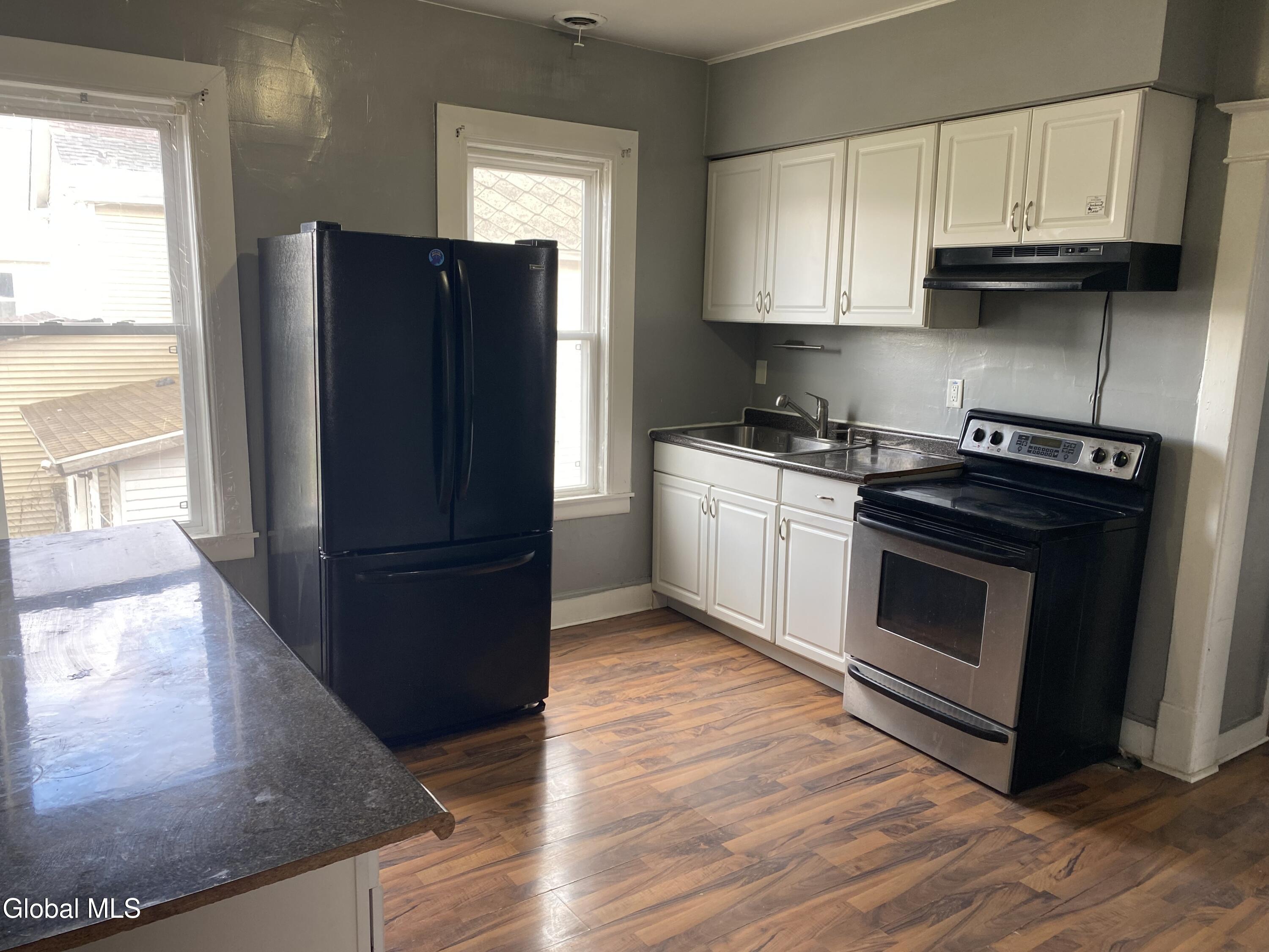 1130 Pleasant Street Schenectady, NY 12303 - Photo 7 of 12 IMG_2607