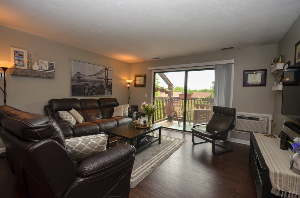 340 Sunderland Road, Unit 46 Worcester, MA 01604 - Photo 3 of 24