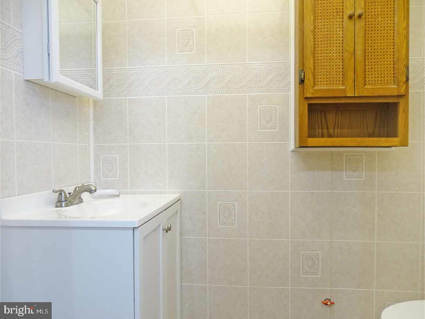 74 Border Rock Road Levittown, PA 19057 - Photo 14 of 25 Gallery Image 14