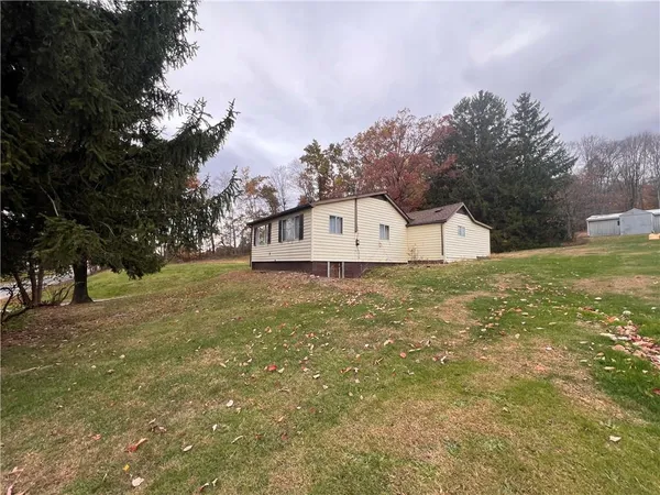 $74,900 | 279 Snyder Lane, Blairsville, PA 15717